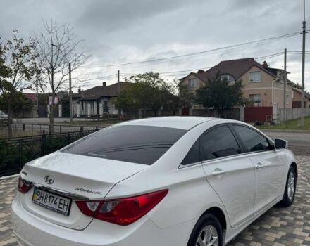 Хендай Соната 2011 в Одессе на Automoto.ua Белый Хендай Соната, объемом двигателя 2 л и пробегом 80 тыс. км за 10500 $, фото 3 на Automoto.ua