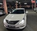 Белый Хендай Соната, объемом двигателя 2 л и пробегом 249 тыс. км за 8000 $, фото 1 на Automoto.ua