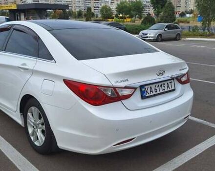 Хендай Соната 2011 в Киеве на Automoto.ua Белый Хендай Соната, объемом двигателя 2 л и пробегом 200 тыс. км за 8319 $, фото 8 на Automoto.ua