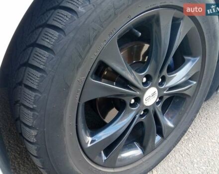 Белый Хендай Соната, объемом двигателя 2.4 л и пробегом 218 тыс. км за 6800 $, фото 14 на Automoto.ua