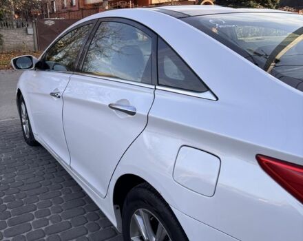 Белый Хендай Соната, объемом двигателя 2.4 л и пробегом 700 тыс. км за 7000 $, фото 6 на Automoto.ua