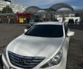 Білий Хендай Соната, об'ємом двигуна 2.36 л та пробігом 197 тис. км за 8000 $, фото 3 на Automoto.ua