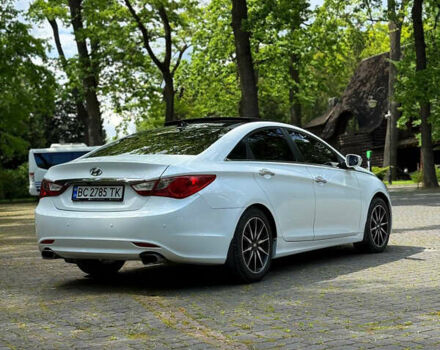 Білий Хендай Соната, об'ємом двигуна 2 л та пробігом 132 тис. км за 9500 $, фото 4 на Automoto.ua