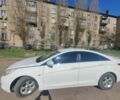 Белый Хендай Соната, объемом двигателя 2 л и пробегом 290 тыс. км за 6000 $, фото 2 на Automoto.ua