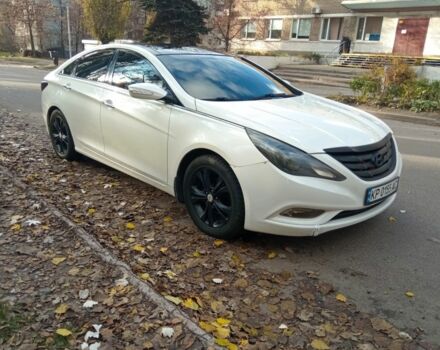 Белый Хендай Соната, объемом двигателя 0 л и пробегом 218 тыс. км за 6800 $, фото 2 на Automoto.ua