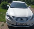 Білий Хендай Соната, об'ємом двигуна 2 л та пробігом 122 тис. км за 8700 $, фото 1 на Automoto.ua