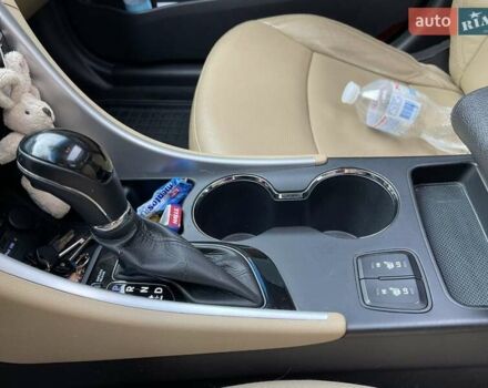 Хендай Соната 2012 в Харькове на Automoto.ua Белый Хендай Соната, объемом двигателя 2.4 л и пробегом 113 тыс. км за 11500 $, фото 15 на Automoto.ua