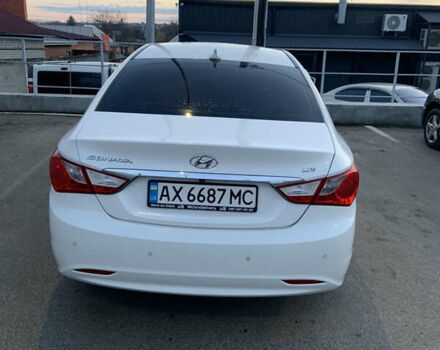 Белый Хендай Соната, объемом двигателя 2 л и пробегом 199 тыс. км за 9000 $, фото 8 на Automoto.ua