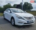 Білий Хендай Соната, об'ємом двигуна 2 л та пробігом 170 тис. км за 10500 $, фото 1 на Automoto.ua