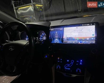 Білий Хендай Соната, об'ємом двигуна 2 л та пробігом 250 тис. км за 8500 $, фото 5 на Automoto.ua