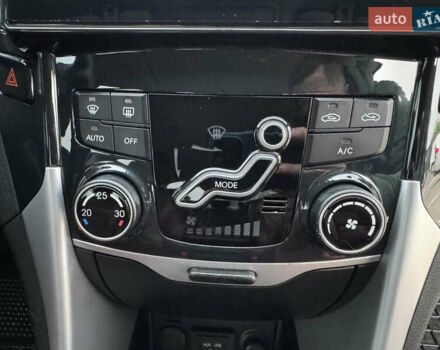 Белый Хендай Соната, объемом двигателя 2.36 л и пробегом 98 тыс. км за 12200 $, фото 11 на Automoto.ua