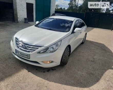 Білий Хендай Соната, об'ємом двигуна 2.4 л та пробігом 140 тис. км за 11000 $, фото 8 на Automoto.ua