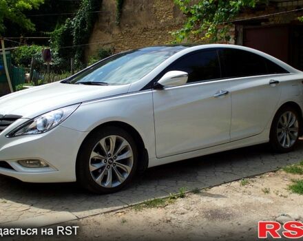 Белый Хендай Соната, объемом двигателя 2.4 л и пробегом 88 тыс. км за 13000 $, фото 7 на Automoto.ua