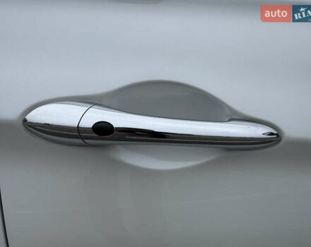 Белый Хендай Соната, объемом двигателя 2.36 л и пробегом 98 тыс. км за 12200 $, фото 4 на Automoto.ua