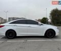 Белый Хендай Соната, объемом двигателя 2.36 л и пробегом 97 тыс. км за 13200 $, фото 5 на Automoto.ua