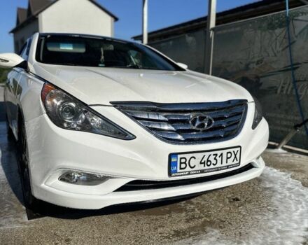 Белый Хендай Соната, объемом двигателя 2 л и пробегом 23 тыс. км за 7000 $, фото 1 на Automoto.ua