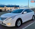 Белый Хендай Соната, объемом двигателя 2 л и пробегом 355 тыс. км за 7500 $, фото 1 на Automoto.ua