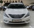 Білий Хендай Соната, об'ємом двигуна 2 л та пробігом 302 тис. км за 8500 $, фото 1 на Automoto.ua