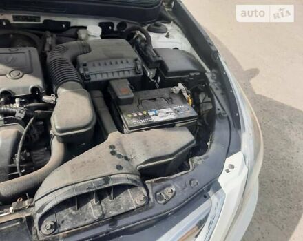 Білий Хендай Соната, об'ємом двигуна 2.4 л та пробігом 140 тис. км за 11000 $, фото 12 на Automoto.ua