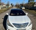 Білий Хендай Соната, об'ємом двигуна 2 л та пробігом 156 тис. км за 8200 $, фото 1 на Automoto.ua