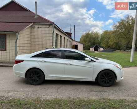 Білий Хендай Соната, об'ємом двигуна 2.36 л та пробігом 222 тис. км за 7700 $, фото 7 на Automoto.ua