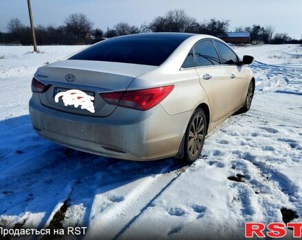 Белый Хендай Соната, объемом двигателя 20 л и пробегом 169 тыс. км за 8700 $, фото 3 на Automoto.ua