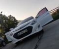 Белый Хендай Соната, объемом двигателя 2 л и пробегом 140 тыс. км за 13000 $, фото 1 на Automoto.ua