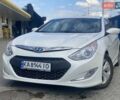 Хендай Соната 2013 в Киеве на Automoto.ua Белый Хендай Соната, объемом двигателя 2.4 л и пробегом 248 тыс. км за 10150 $, фото 1 на Automoto.ua