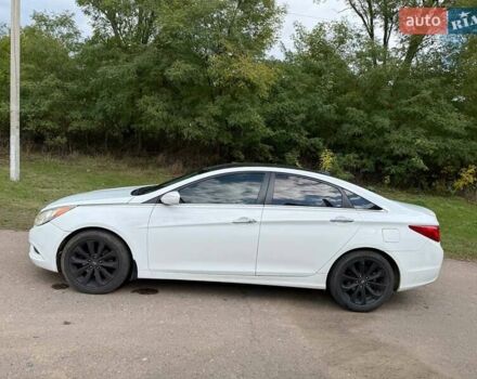 Білий Хендай Соната, об'ємом двигуна 2.36 л та пробігом 222 тис. км за 7700 $, фото 9 на Automoto.ua