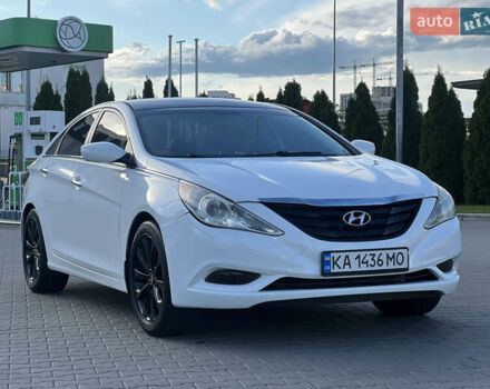 Білий Хендай Соната, об'ємом двигуна 2.36 л та пробігом 140 тис. км за 7100 $, фото 2 на Automoto.ua