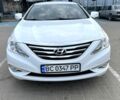 Белый Хендай Соната, объемом двигателя 2 л и пробегом 500 тыс. км за 8400 $, фото 1 на Automoto.ua
