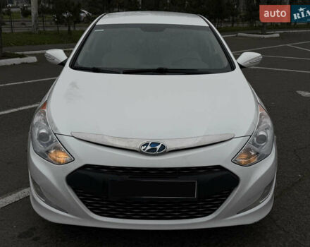 Белый Хендай Соната, объемом двигателя 2.36 л и пробегом 150 тыс. км за 10300 $, фото 10 на Automoto.ua