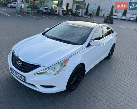 Білий Хендай Соната, об'ємом двигуна 2.36 л та пробігом 140 тис. км за 7100 $, фото 4 на Automoto.ua