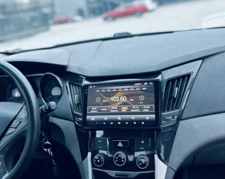 Хендай Соната 2013 в Киеве на Automoto.ua Белый Хендай Соната, объемом двигателя 0 л и пробегом 170 тыс. км за 7500 $, фото 6 на Automoto.ua