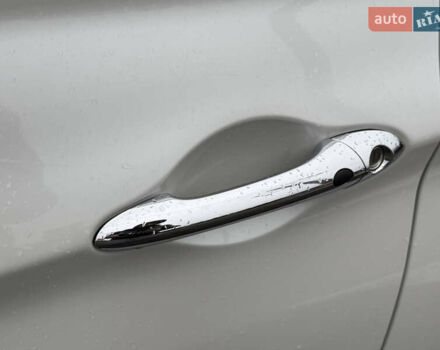 Белый Хендай Соната, объемом двигателя 2.36 л и пробегом 150 тыс. км за 10300 $, фото 6 на Automoto.ua