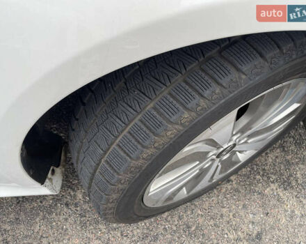 Білий Хендай Соната, об'ємом двигуна 2.4 л та пробігом 150 тис. км за 9900 $, фото 13 на Automoto.ua