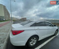 Хендай Соната 2013 в Виннице на Automoto.ua Белый Хендай Соната, объемом двигателя 2 л и пробегом 128 тыс. км за 9100 $, фото 3 на Automoto.ua
