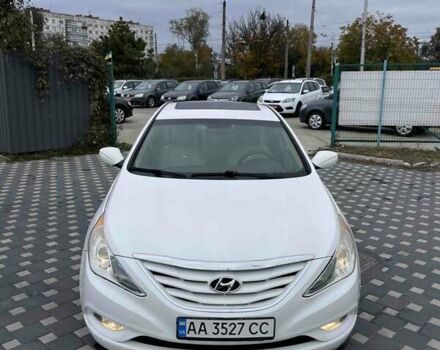 Белый Хендай Соната, объемом двигателя 2.36 л и пробегом 100 тыс. км за 9700 $, фото 8 на Automoto.ua