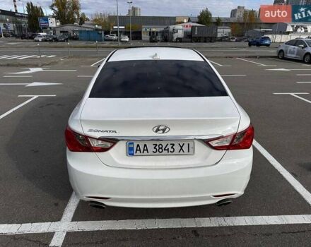 Белый Хендай Соната, объемом двигателя 2.36 л и пробегом 153 тыс. км за 9200 $, фото 7 на Automoto.ua