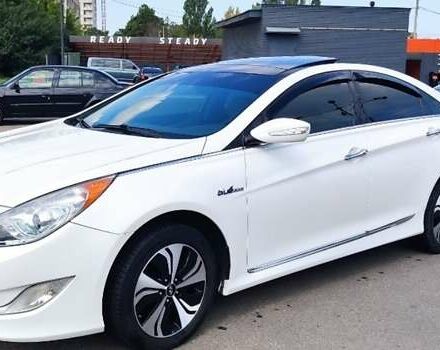 Білий Хендай Соната, об'ємом двигуна 2.4 л та пробігом 365 тис. км за 9700 $, фото 9 на Automoto.ua