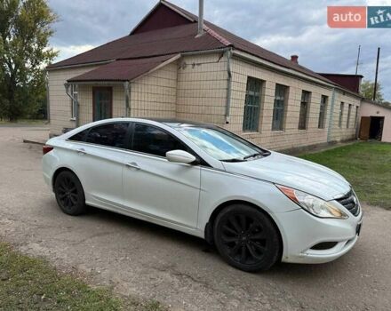 Білий Хендай Соната, об'ємом двигуна 2.36 л та пробігом 222 тис. км за 7700 $, фото 4 на Automoto.ua