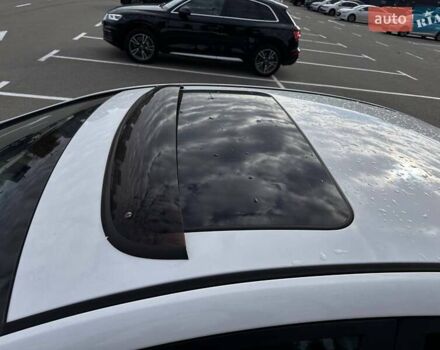 Белый Хендай Соната, объемом двигателя 2.36 л и пробегом 153 тыс. км за 9200 $, фото 6 на Automoto.ua