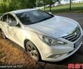 Белый Хендай Соната, объемом двигателя 2 л и пробегом 230 тыс. км за 8300 $, фото 1 на Automoto.ua