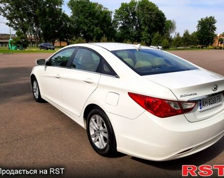 Білий Хендай Соната, об'ємом двигуна 2.4 л та пробігом 230 тис. км за 7000 $, фото 2 на Automoto.ua