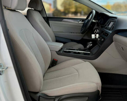 Хендай Соната 2014 у Дніпро (Дніпропетровську) на Automoto.ua Білий Хендай Соната, об'ємом двигуна 2.36 л та пробігом 160 тис. км за 9599 $, фото 20 на Automoto.ua