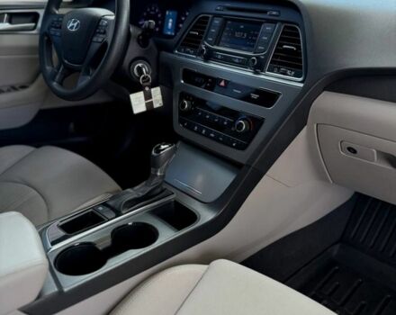 Белый Хендай Соната, объемом двигателя 2.4 л и пробегом 160 тыс. км за 9599 $, фото 14 на Automoto.ua