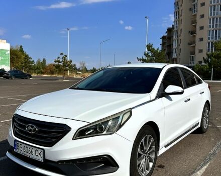 Білий Хендай Соната, об'ємом двигуна 2.4 л та пробігом 174 тис. км за 10000 $, фото 1 на Automoto.ua