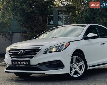 Белый Хендай Соната, объемом двигателя 2 л и пробегом 135 тыс. км за 11799 $, фото 2 на Automoto.ua