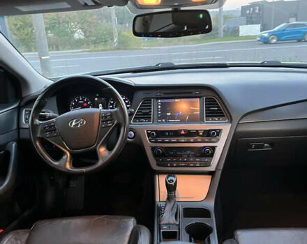 Белый Хендай Соната, объемом двигателя 2.36 л и пробегом 132 тыс. км за 10600 $, фото 46 на Automoto.ua