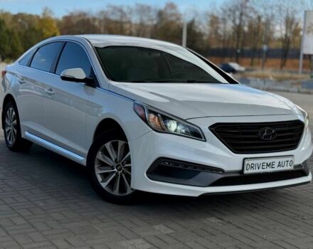 Белый Хендай Соната, объемом двигателя 2.4 л и пробегом 160 тыс. км за 9599 $, фото 2 на Automoto.ua
